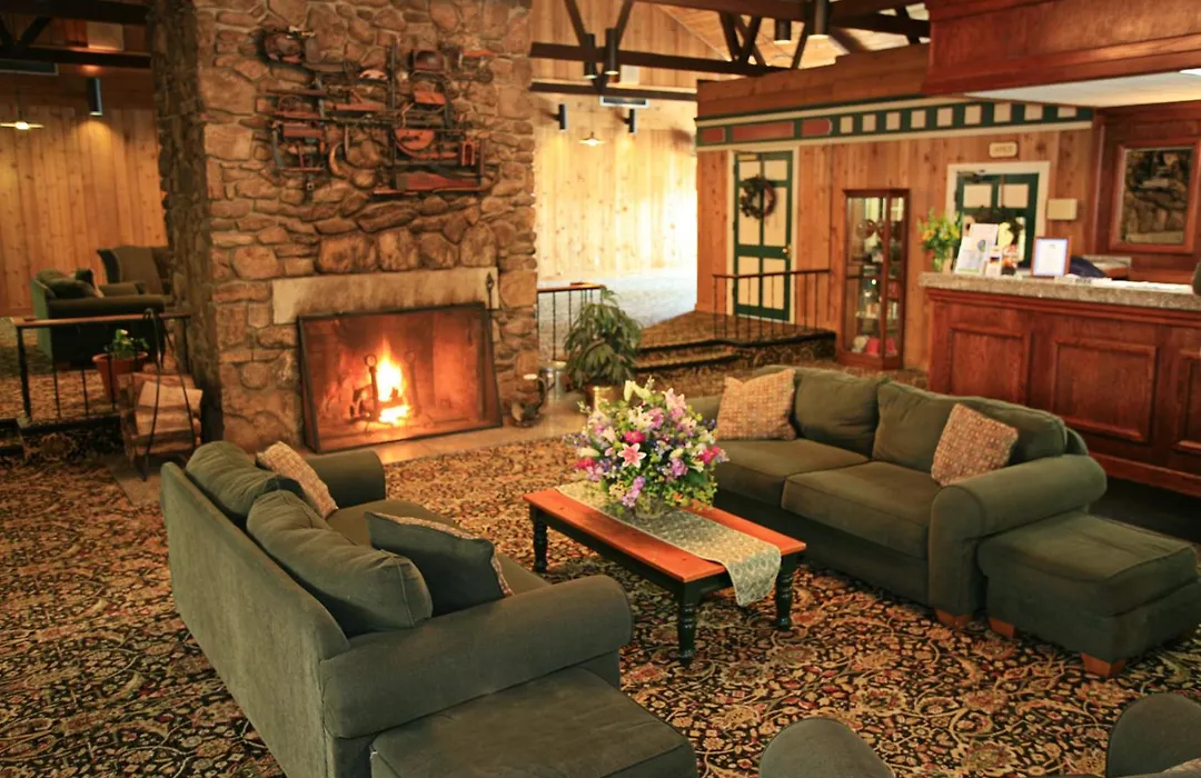 Sturbridge Host Hotel And Conference Center (Adults Only)-1