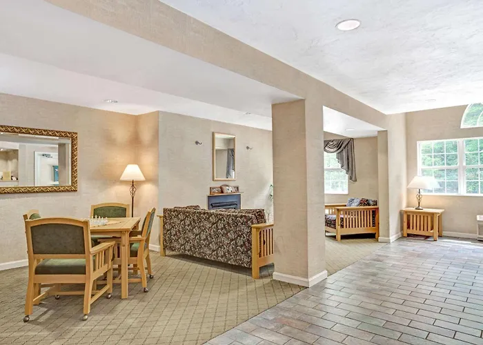 Family Friendly Hotels Days Inn By Wyndham Sturbridge