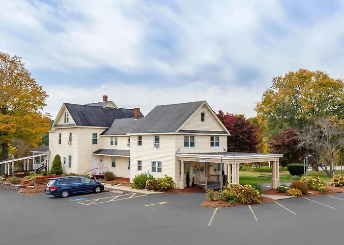 Econo Sturbridge Route 20