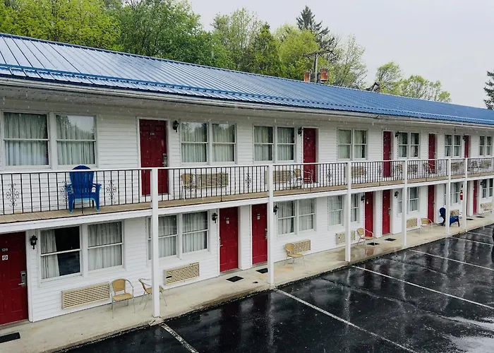 Motels Economy Lodge 682 Main St Sturbridge